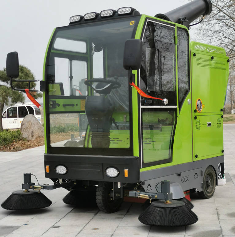 湾仔道路清洁广泛应用电动环卫清扫车