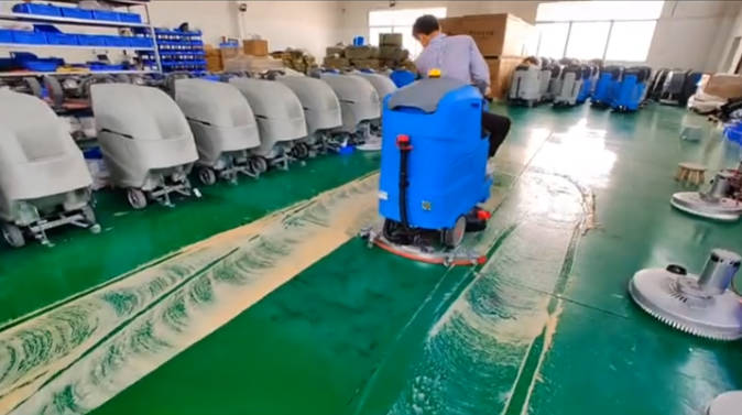 湾仔2023年还在用人工的物业保洁不妨试试洗地机吧